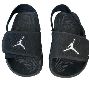 Baby size 8c sandals air Jordan slides black adorable!